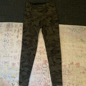 Strut This Star Legging (Camo)